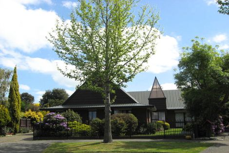 Photo of property in 10 Annell Place, Burnside, Christchurch, 8053