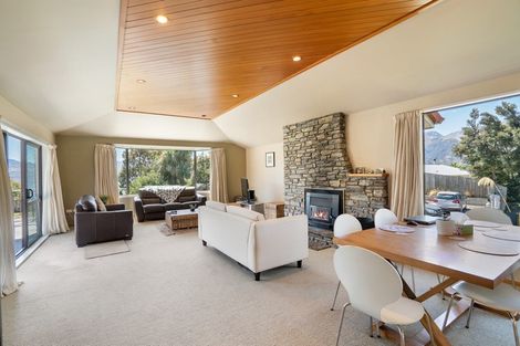 Photo of property in 212 Lakeview Terrace, Lake Hawea, Wanaka, 9382