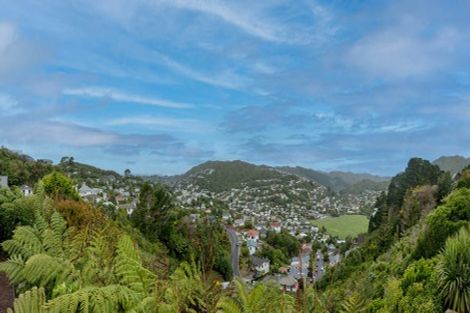 Photo of property in 79 Percy Dyett Drive, Karori, Wellington, 6012