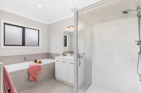 Photo of property in 25 Kaimai Place, Aotea, Porirua, 5024