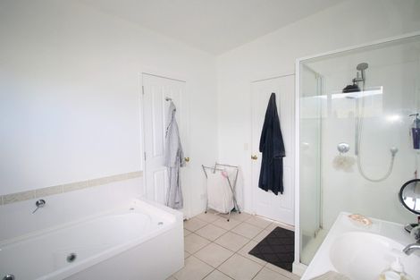 Photo of property in 4a Moray Place, Whiritoa, Whangamata, 3691