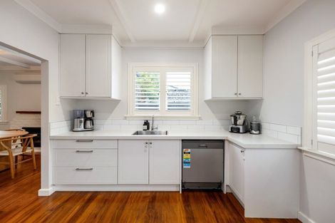 Photo of property in 28 Stanley Street, Claudelands, Hamilton, 3214