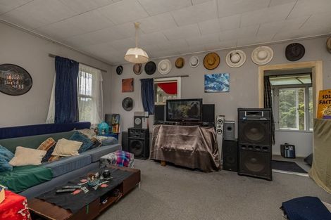 Photo of property in 111 Yorke Road, Haruru, 0204