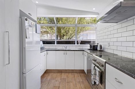 Photo of property in 80 Northcote Road, Northcote, Christchurch, 8052