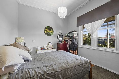 Photo of property in 49 Parris Street, Waitara, 4320