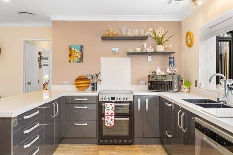 Photo of property in 14c Weiti Road, Orewa, 0931