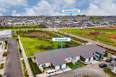 Photo of property in 29 Tuuhura Road, Pukekohe, 2120