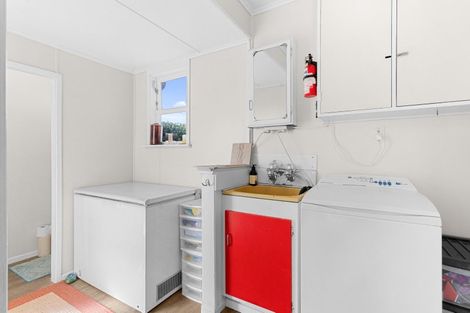 Photo of property in 14 Kelly Street, Baylys Beach, Dargaville, 0377