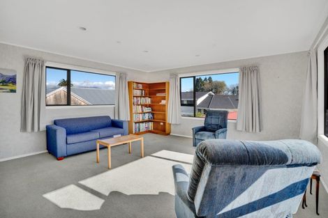 Photo of property in 37 Kowhai Street, Inglewood, 4330