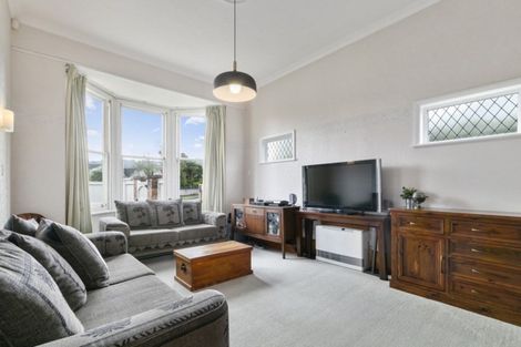 Photo of property in 8 Hautana Square, Woburn, Lower Hutt, 5010