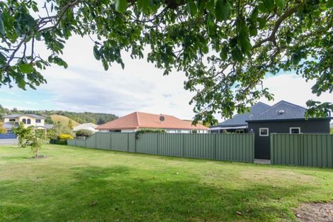 Photo of property in 2 Queens Walk, Taradale, Napier, 4112