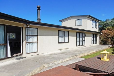 Photo of property in 1 Gordon Street, Weston, Oamaru, 9401