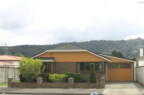 Photo of property in 11 Mcparland Street, Ebdentown, Upper Hutt, 5018