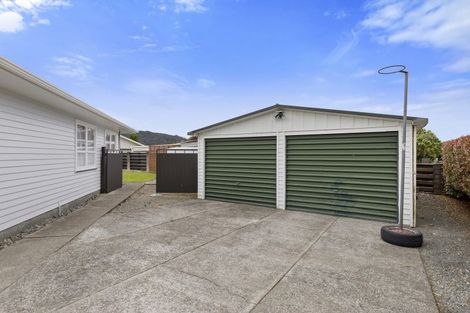 Photo of property in 15 Bonnie Glen Crescent, Ebdentown, Upper Hutt, 5018