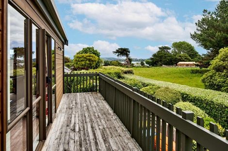 Photo of property in 31 Motukaraka Point, Pauatahanui, Porirua, 5381