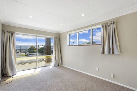 Photo of property in 129 Tomahawk Road, Andersons Bay, Dunedin, 9013