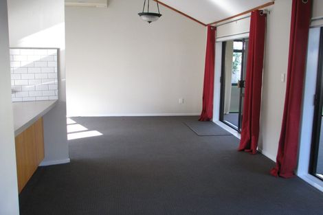 Photo of property in 7b Covil Avenue, Te Atatu South, Auckland, 0610