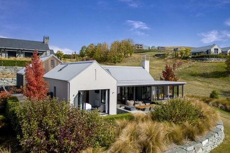 Photo of property in 4 Owen Marshall Lane, Arrowtown, 9371