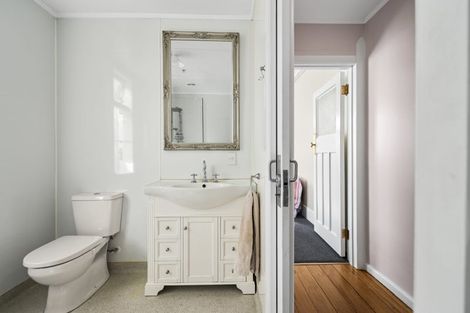 Photo of property in 170a High Street, Bulls, 4818