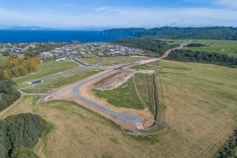 Photo of property in 8 Lancewood Way, Kinloch, Taupo, 3377
