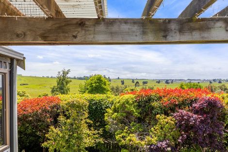 Photo of property in 10 Dorothy Drive, Acacia Bay, Taupo, 3330