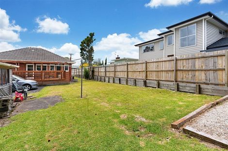 Photo of property in 20 Nile Road, Kelston, Auckland, 0602