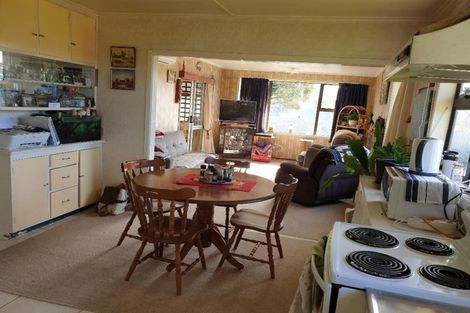 Photo of property in 19 Gloag Street, Waverley, 4510