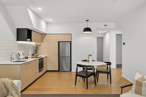 Photo of property in 2/34 Cranmer Square, Christchurch Central, Christchurch, 8013
