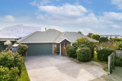 Photo of property in 14 Eastwood Rise, Waimairi Beach, Christchurch, 8083