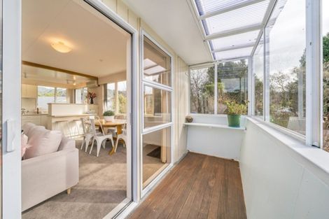 Photo of property in 4a Dowling Grove, Silverstream, Upper Hutt, 5019