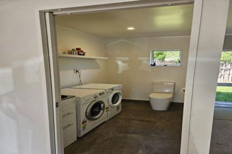 Photo of property in 17 Brandon Road, Manly, Whangaparaoa, 0930