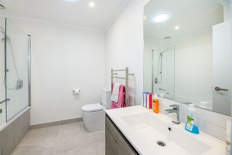 Photo of property in 38 Pennant Street, Long Bay, Auckland, 0630