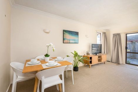 Photo of property in 2/26 Mauger Drive, Heathcote Valley, Christchurch, 8022