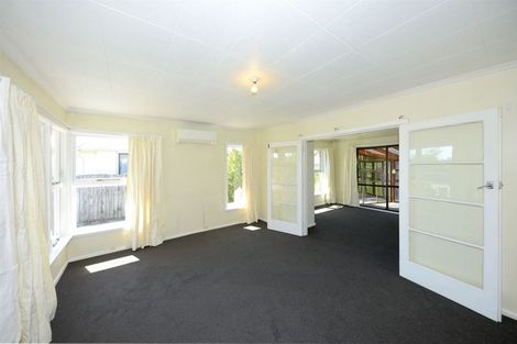 Photo of property in 85 Kendal Avenue, Burnside, Christchurch, 8053