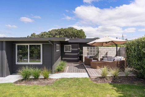Photo of property in 42 Fishermans Bend, Whiritoa, Whangamata, 3691