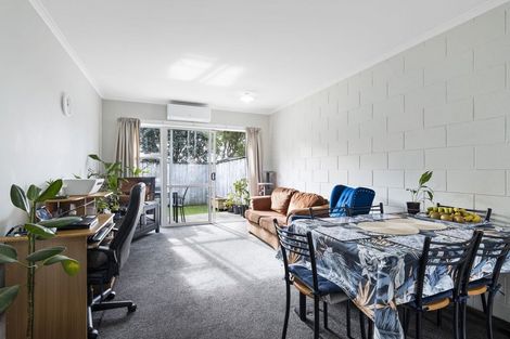 Photo of property in 7/289 Carrington Street, Vogeltown, New Plymouth, 4310