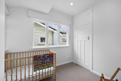 Photo of property in 6 Kowhai Street, Eastbourne, Lower Hutt, 5013