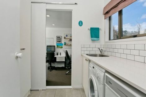 Photo of property in 2/7 Wilkinson Way, Browns Bay, Auckland, 0630