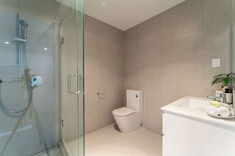 Photo of property in 6d Buisson Glade, West Harbour, Auckland, 0618