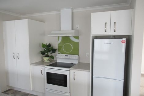 Photo of property in Trackside Villas, 91/2 Mako Mako Road, Levin, 5510