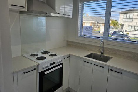 Photo of property in 1/122 Taylor Street, Blockhouse Bay, Auckland, 0600