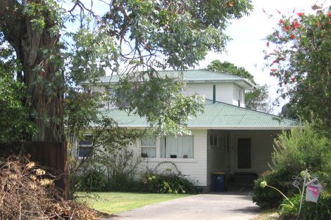 Photo of property in 33 Dakota Avenue, Beach Haven, Auckland, 0626