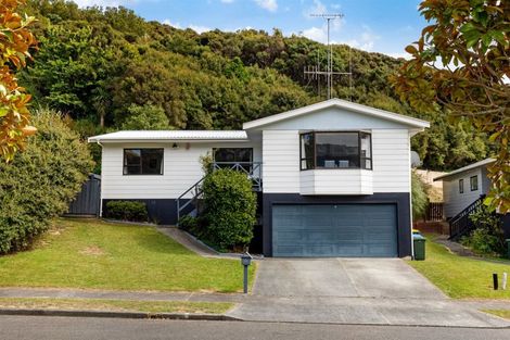 Photo of property in 62 Albatross Close, Whitby, Porirua, 5024