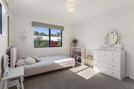 Photo of property in 2/34 Selwyn Crescent, Forrest Hill, Auckland, 0620