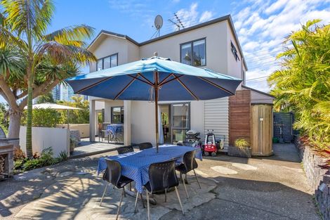 Photo of property in 17 Burns Avenue, Takapuna, Auckland, 0622