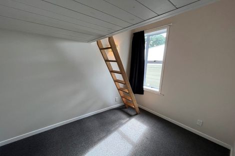 Photo of property in 62 Kelburn Parade, Kelburn, Wellington, 6012