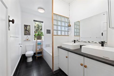 Photo of property in 408 Whites Road, Tapapa, Putaruru, 3483