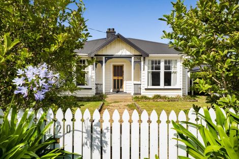 Photo of property in 120 Manawapou Road, Hawera, 4610