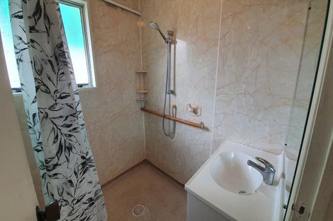 Photo of property in 4/1 Kahika Road, Birkdale, Auckland, 0626