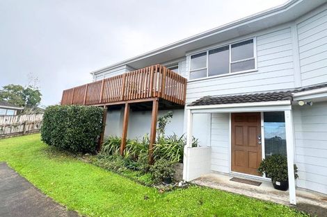 Photo of property in 25 Peterhouse Place, West Harbour, Auckland, 0618